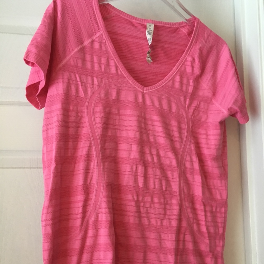 Lululemon hot pink top
